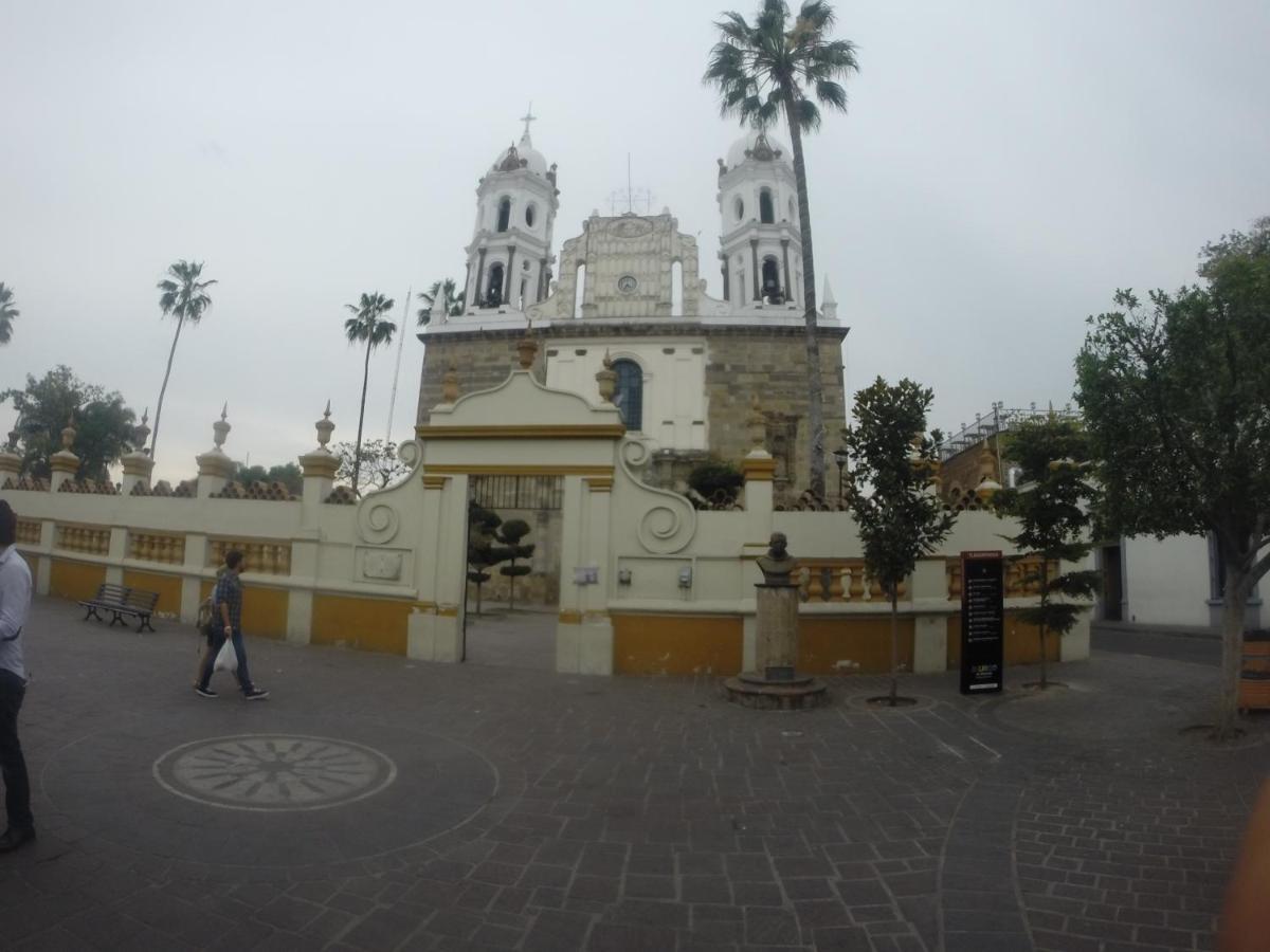 Hospedaje Tlaquepaque غوادالاجارا المظهر الخارجي الصورة